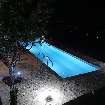 Palace Mountain View Tatil Evi Megala Chorafia